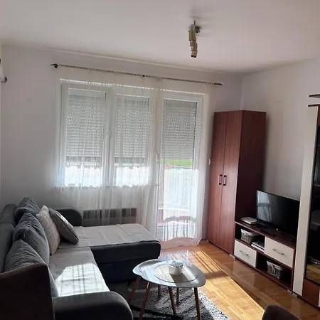 Apartman 3 *